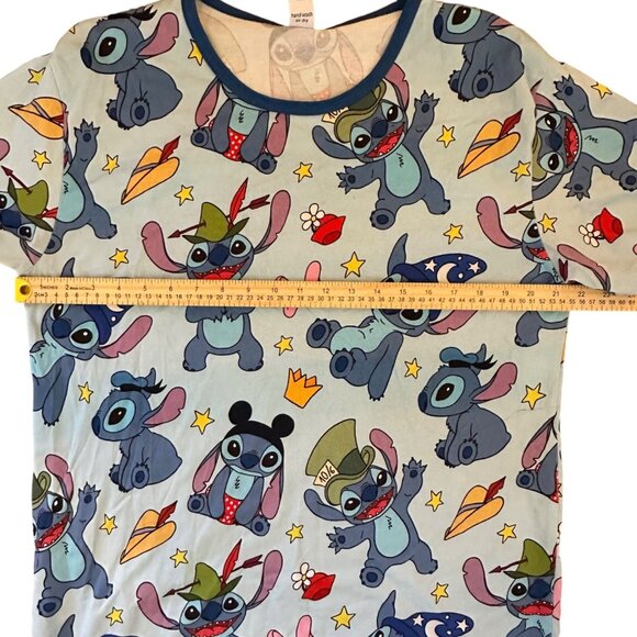 Wild Rich Kids T-Shirt Adult Size XL Stitch print Disney - Picture 2 of 7